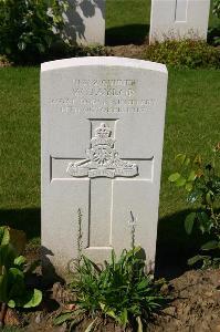 Dozinghem Military Cemetery - Taylor, W